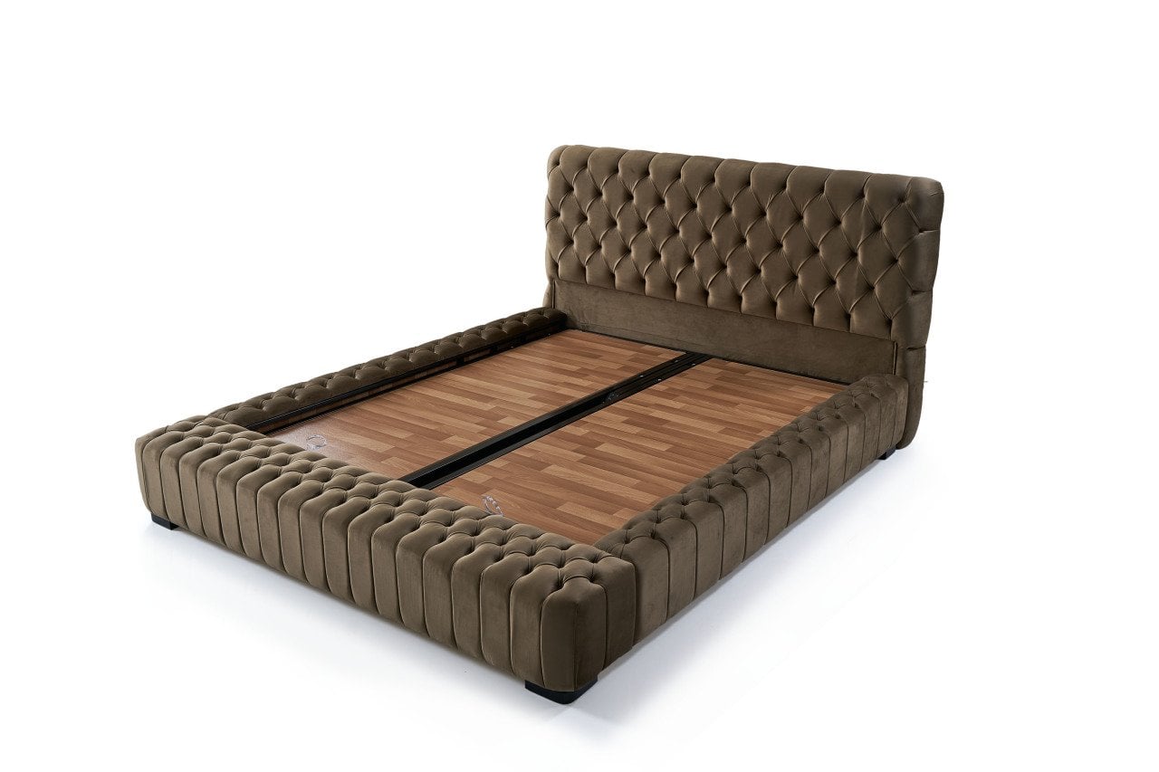 Arya Havuzlu Karyola