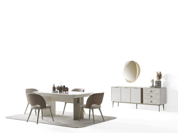 Scarlet Yemek Odası